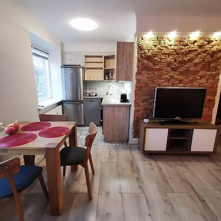 Loovely 1-bedroom Unit At The Hart Of Tapa
